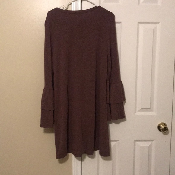 Loft Dress - Picture 4 of 4